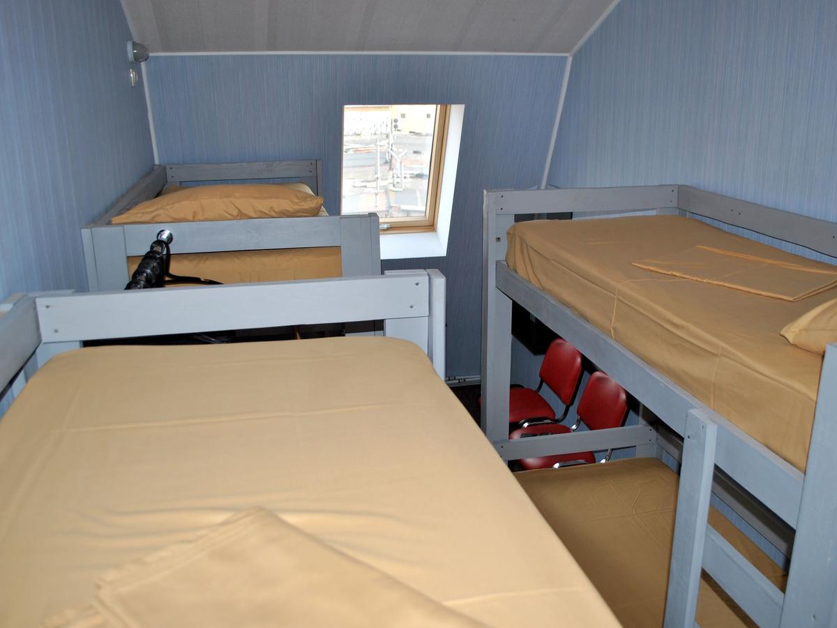 Hostel Darnitsa1 Kiev Buitenkant foto