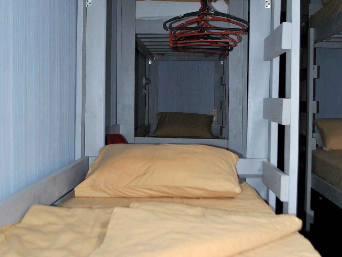 Hostel Darnitsa1 Kiev Buitenkant foto