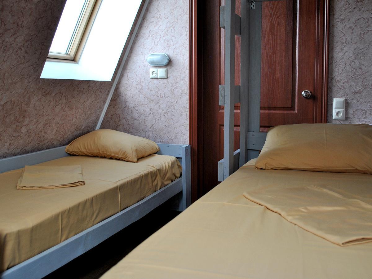 Hostel Darnitsa1 Kiev Buitenkant foto