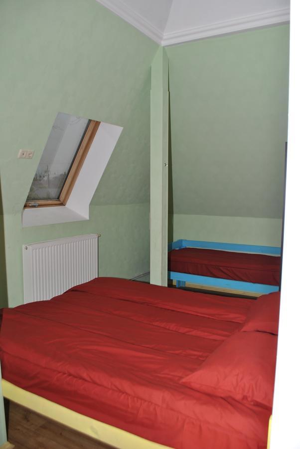 Hostel Darnitsa1 Kiev Buitenkant foto