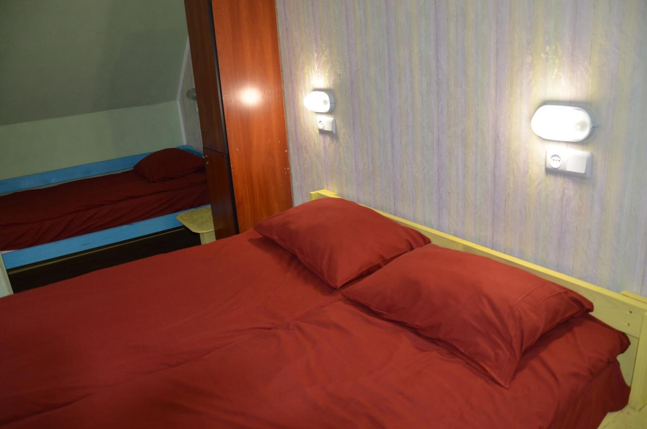 Hostel Darnitsa1 Kiev Buitenkant foto