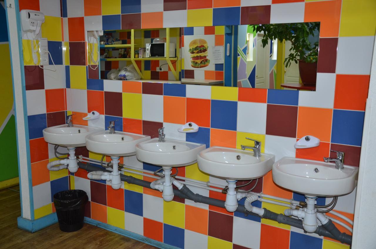 Hostel Darnitsa1 Kiev Buitenkant foto