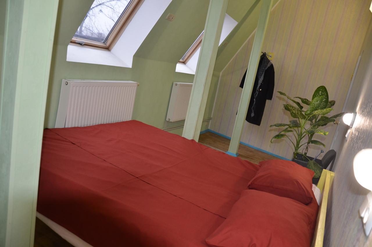Hostel Darnitsa1 Kiev Buitenkant foto